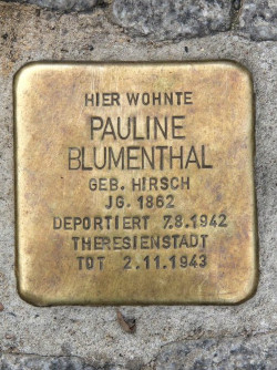 10_Stolperstein_Blumenthal_w250_80dpi.jpg